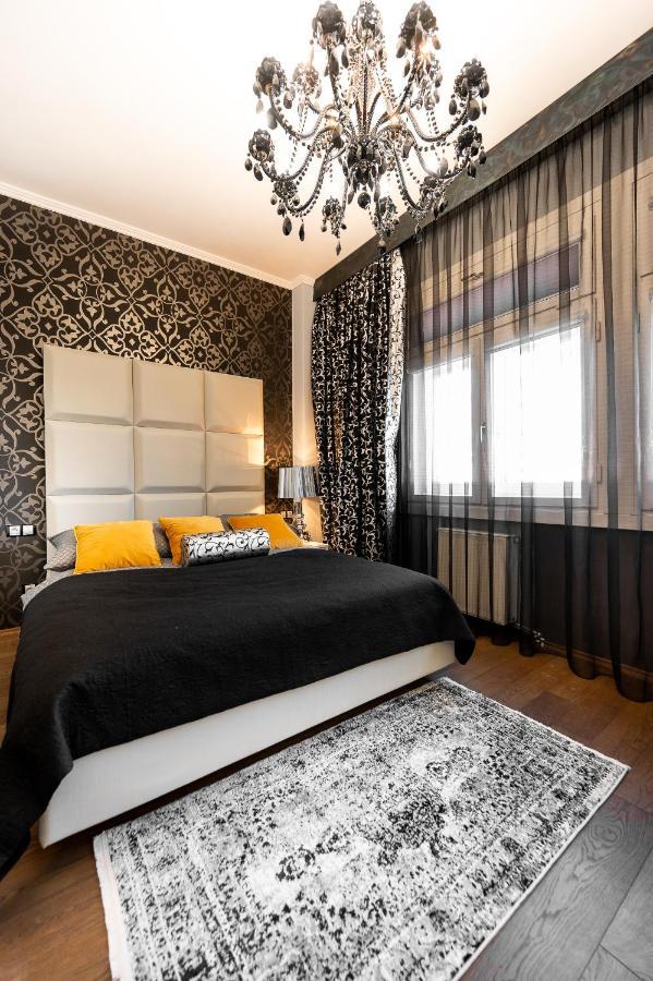 Premium Apt Kosice Center 3 Room 150M2 Hlavna Ulica Exterior foto