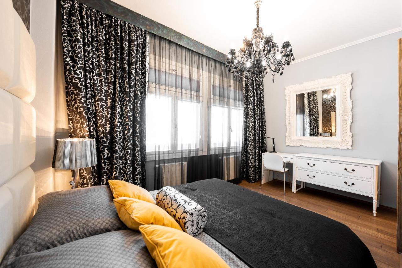 Premium Apt Kosice Center 3 Room 150M2 Hlavna Ulica Exterior foto