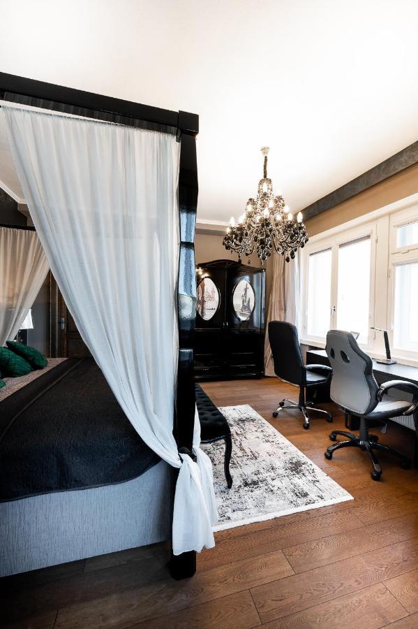 Premium Apt Kosice Center 3 Room 150M2 Hlavna Ulica Exterior foto